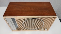 Zenith High Fidelity Automatic Frequency Control AM/FM Tube Radio: Powers ON