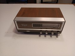 Vintage Zenith Solid State Radio, Circle Of Sound, AM FM Model R421, …..