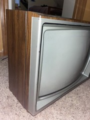 ZENITH SPACE COMMAND VINTAGE 19 INCH COLOR CRT TUBE TV RETRO REMOTE SZ1927W