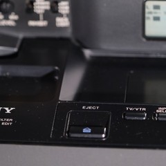 SONY SVO 2000 Professional VCR S-VHS Player recently serviced WORKING!
