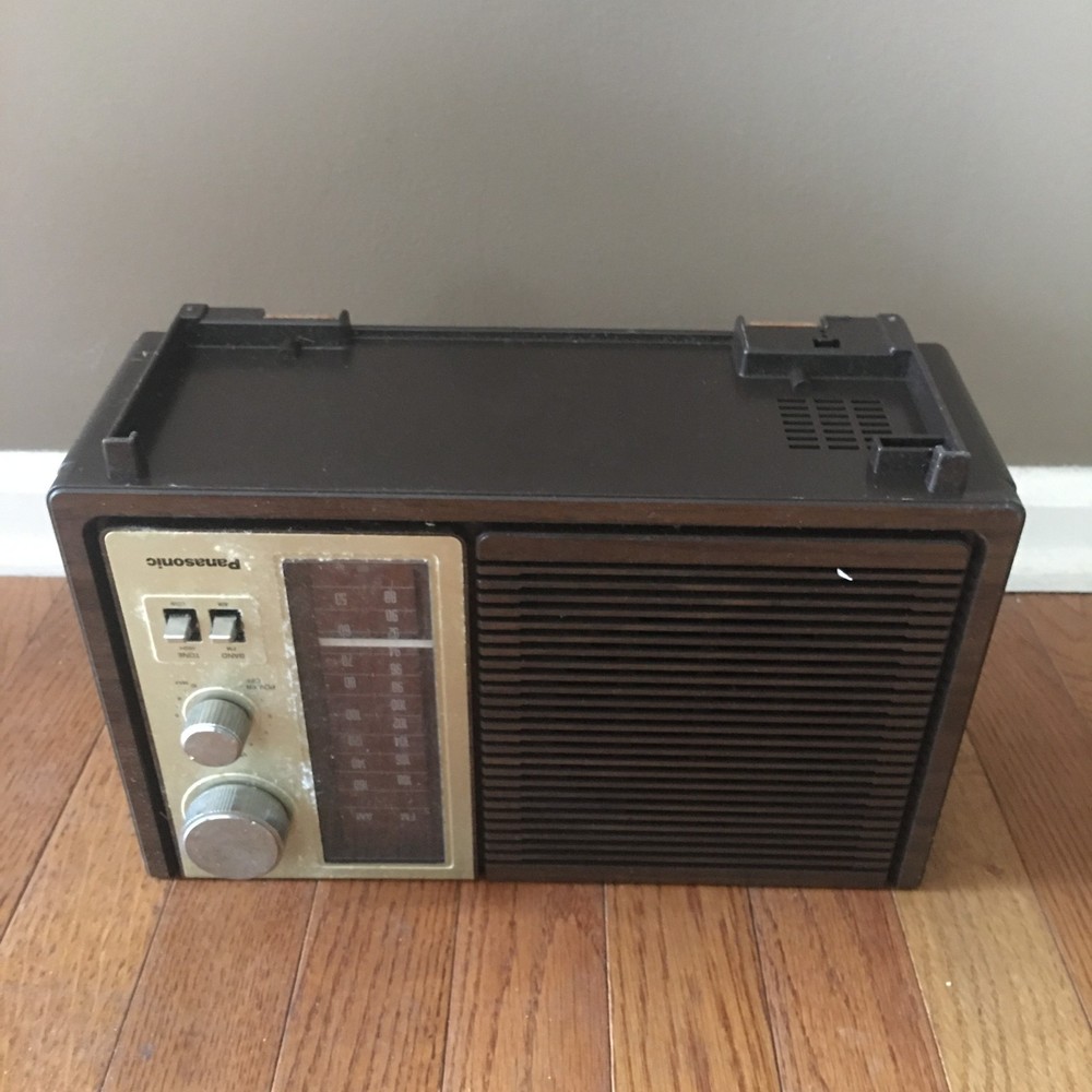 Vintage 1970s Panasonic RE-6280 Faux Wood Finish AM/FM Desktop Radio