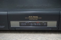Sony SLV-975HF 4-Head HiFi Stereo Digital VCR VHS Cassette Player/Recorder (904