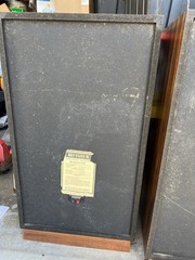 Vintage Pair Of Fisher 3-Way Hi-Fi Speakers Model ST- 832 Great Condition
