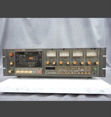 Tascam 234 Multitrack Recorder 4-Track Cassette Deck dbx 30W AC100V 50Hz/60Hz