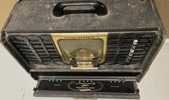 Vintage 1947 Zenith Transoceanic Clipper Radio Model 8G005 For Parts or Repair