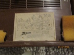 Vintage 1968 Zenith Royal 72 R72JZ AM/FM Radio Sold Parts or Repair