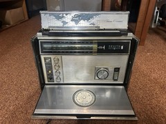 Zenith Royal 7000 Trans Oceanic Vintage Radio