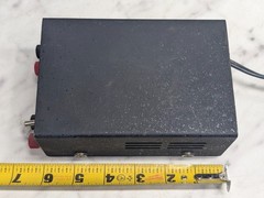 Vintage Electronic Power Supply / Test Unit Dual Binding Post Bench Box UNKNOWN