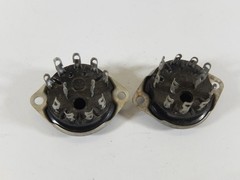 VINTAGE NOS LOT OF 3 UNBRANDED 11 PIN ACCESSORY TUBE SPEAKER SOCKETS & PLUG