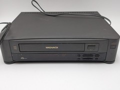 Magnavox VR9140AT01 VCR Video Cassette Recorder VHS Player No Remote – Tested