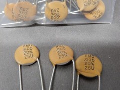 RMC .0033uf Ceramic Disc Capacitors 0.62″ Dia. Qty 20 NOS Unknown Voltage Z5F