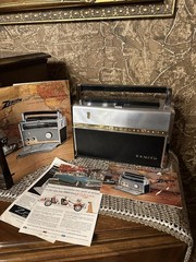 Vintage Zenith Trans-Oceanic Royal 1000D All Transistor Shortwave w Accessories