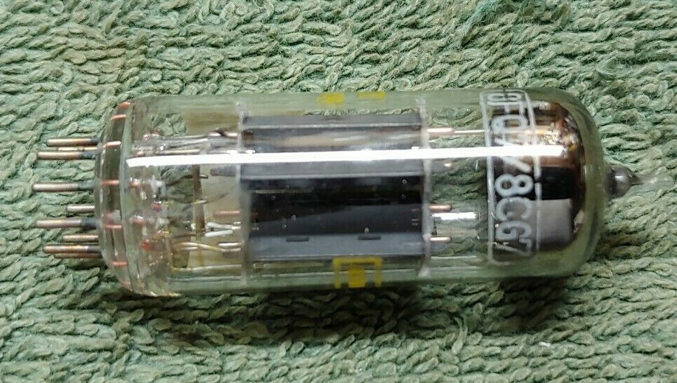Vintage Used DYNASCAN 8FQ7 (8CG7) Vacuum TUBE Tests x 2 (100% & 98%) STRONG TUBE