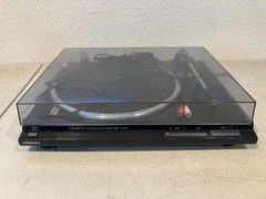 Technics SL-QD22 Fully Automatic Quarts Direct Drive Turntable