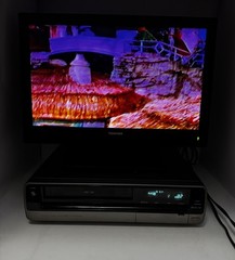 General Electric Video Cassette Recorder 9-7500 VHS Player Tested w/Remote Works