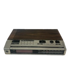 Vintage GE Model 7-4634 Electronic Digital Alarm Clock AMFM Radio WORKING 80s VG