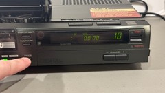 Sony 8 EV-S1 8mm digital w/remote -Powers up, doesn’t play on screen, see video