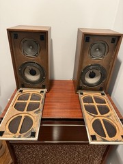2 – Vintage Magnavox Air Suspension Speakers Pair USA Made Tested Works S-8752