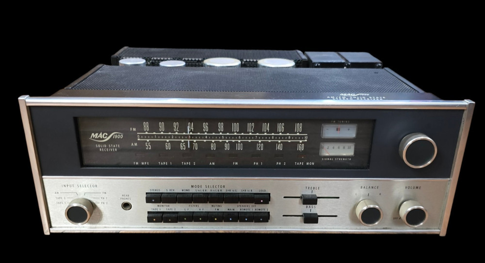 McIntosh MAC 1900 Solid State Stereo Receiver with Analog Tuner Dial working