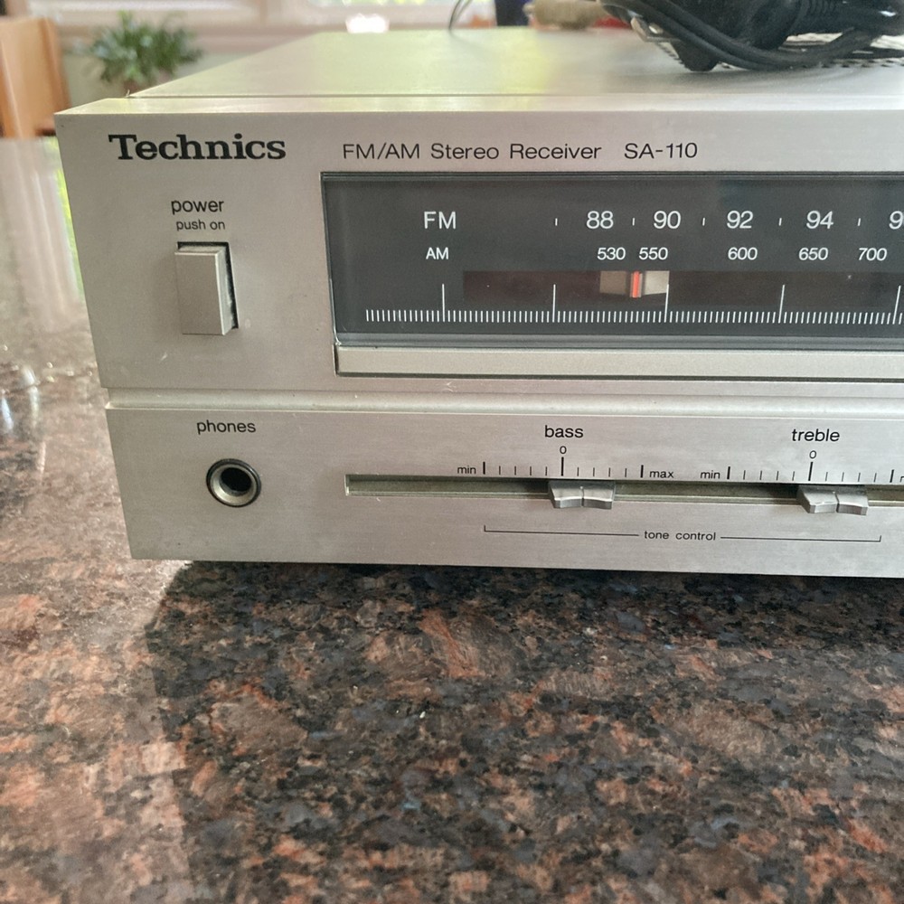 Technics SA-110 Stereo Receiver AM/FM Tuner Vintage 1980s – Tested & Works