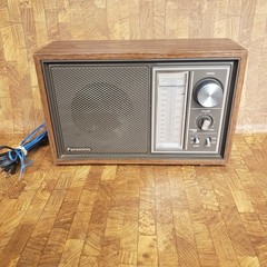 Vintage Panasonic RE-6289 AM FM Analog Radio Woodgrain Desktop Japan Works