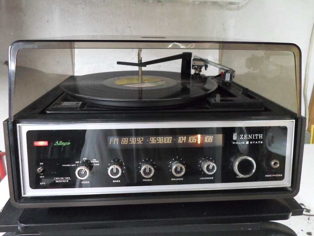 Zenith 584 Componet Stereo System Model H584W Allegro “READ DESCRIPTI SEE VIDEO”