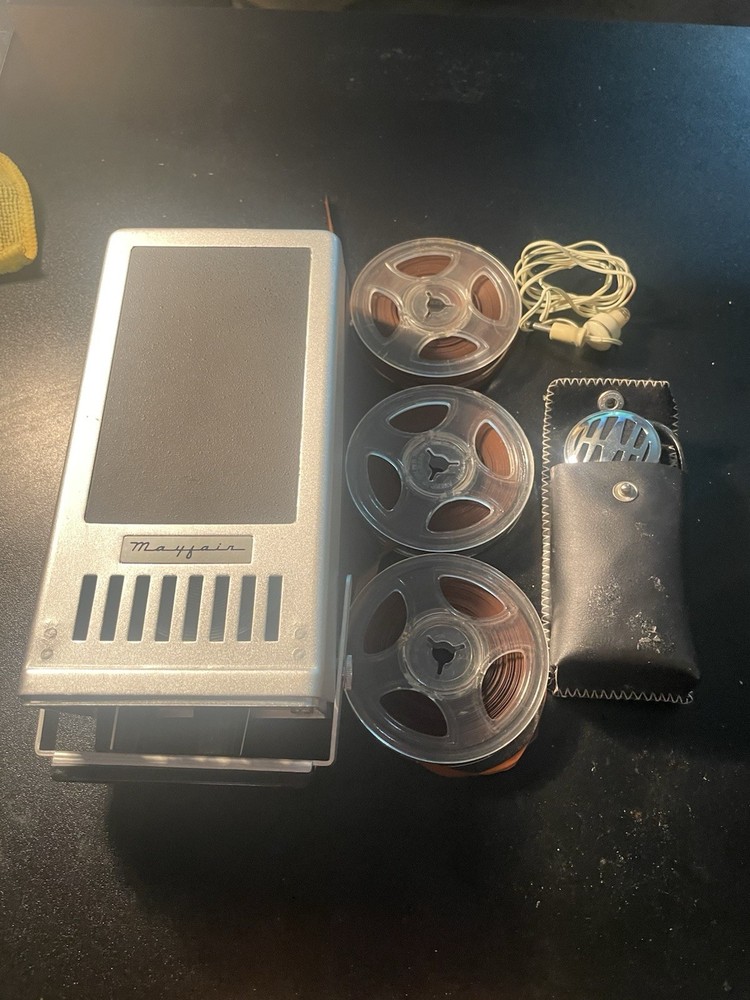 Mayfair 4 Transistor Tape Recorder Model RA-11 Japan 1966