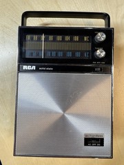 RCA AM/FM/RZM170 Solid State Table Top Radio – Works
