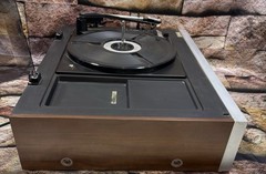 Panasonic SE-3509 Stereo with AM/FM Tuner, Vinyl Turntable and Cassette Player