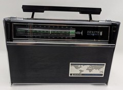 VTG Zenith Trans-Oceanic Royal D7000Y 11 SW Band Solid State World Radio *READ*