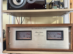 Phase Linear 400 Amplifier W/ Wood Case – Sounds Great Looks Great