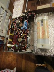 Vintage 1968 Zenith Royal 72 R72JZ AM/FM Radio Sold Parts or Repair