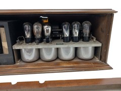 Vintage Zenith 11E Radio – Excellent Condition – READ DESCRIPTION