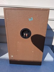 Vintage Kenwood KL-555D 100 W 3-Way 5 Speaker System w/Grills in Reflex Cabinets