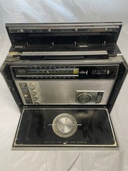 Vintage Zenith Trans-Oceanic Royal D7000Y