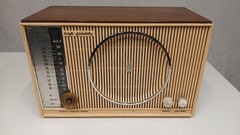 Zenith High Fidelity Automatic Frequency Control AM/FM Tube Radio: Powers ON