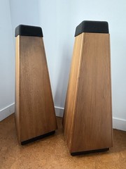 Epicure 3.0 Pyramid Speakers -3 Way – 10″ & 6″ Woofers Mid Century Modern Mcm