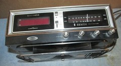Vintage ZENITH H472W Space Age Digital AM/FM Alarm Clock Radio J987 MID CENTURY