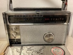 Vintage Zenith Royal 3000-1 Trans-Oceanic FM/AM Multiband Portable Radio-Working