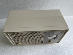 Vintage Zenith AM/FM Radio S-52233 Mid-Century, Tested & Working