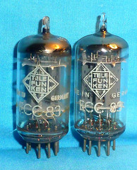2 Telefunken 12AX7 ECC83 Smooth Plates Vintage Electronic Tubes