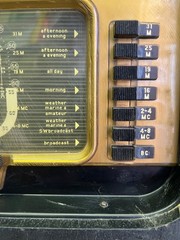Vintage Zenith H500 Trans Oceanic Wavemagnet Tube Radio Powered On / Received