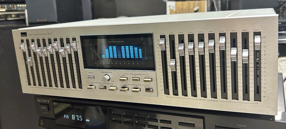 Sansui SE-8 Stereo Graphic Equalizer Blue-Light Spectrum Analyzer /free Shipping