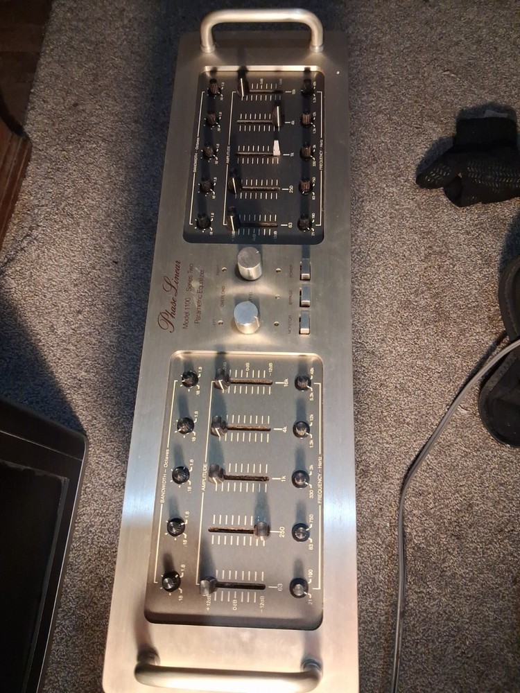 Phase Linear Model 1100 Series 2 Parametric Equalizer