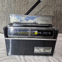 Zenith Trans-Oceanic Royal D7000Y 11 Band SW Radio Solid State Cord Tested Works