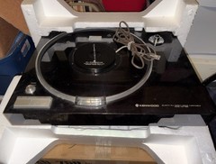 Vintage 70’s KENWOOD KD-750 Quartz PLL Direct Drive Turntable Made in Japan