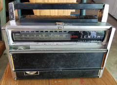 VINTAGE ZENITH ROYAL 3000-1 TRANS-OCEANIC TRANSISTOR RADIO For Parts