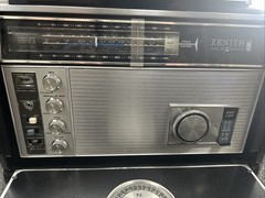 Zenith Transoceanic 11 Band FM AM Radio Royal 7000 W/ Chart Log Great Condition!